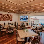 Pantai Inn