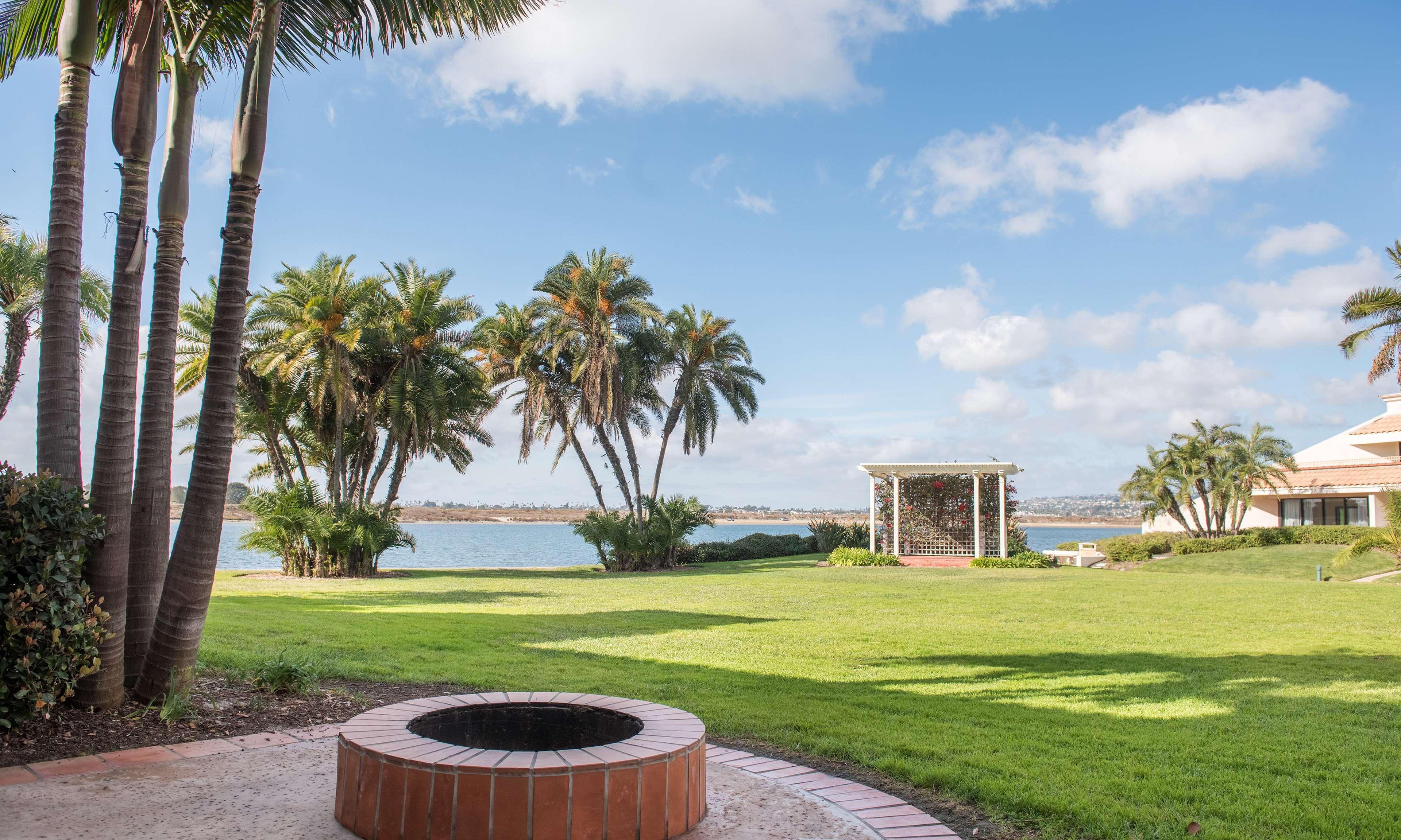 Mission Bay 4*