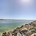 San Diego Hub With Bay Views - 1 Block To Beach!