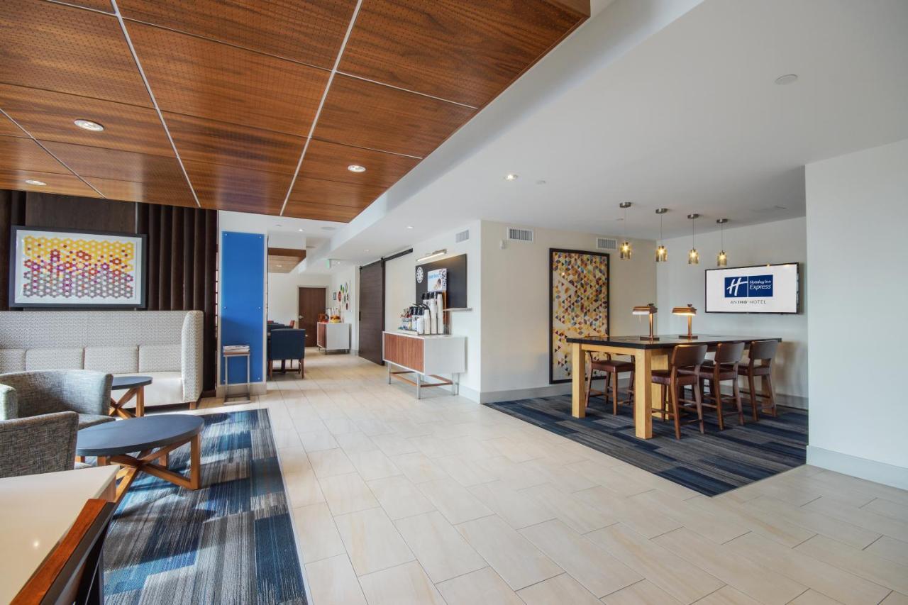 Holiday Express Mira Mesa By Ihg 2*