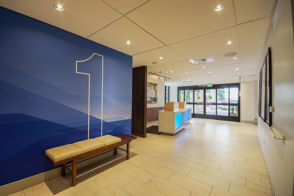 Holiday Express Mira Mesa By Ihg 2* San Diego