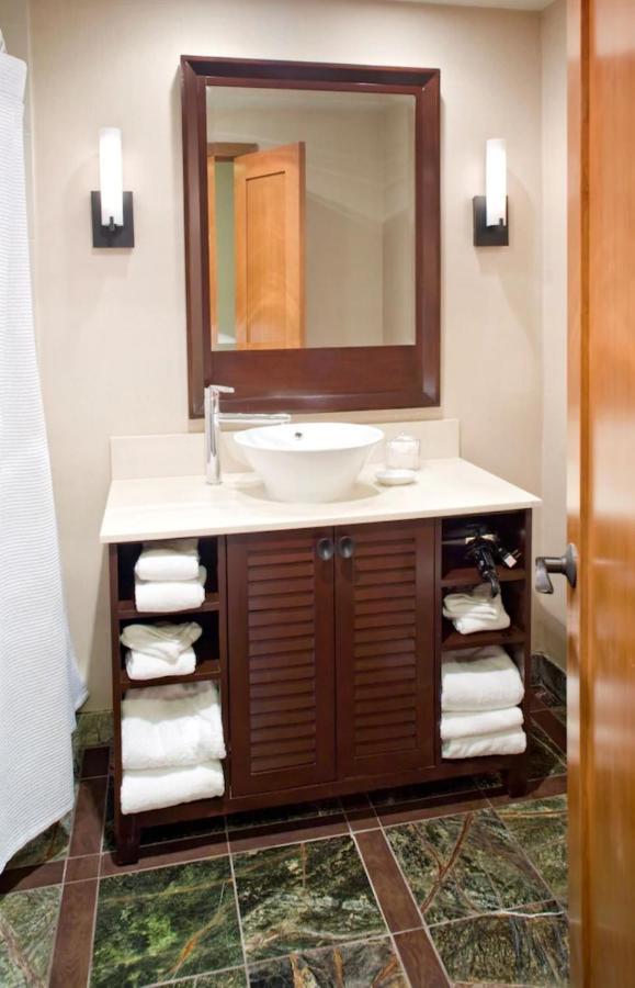 Humphreys Half Moon Hotel