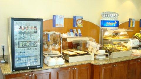 Holiday Express Mira Mesa By Ihg Hotel