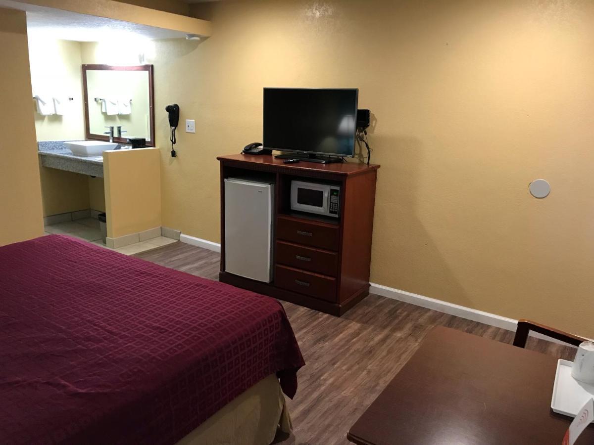 Travelodge By Wyndham Seaworld Motel