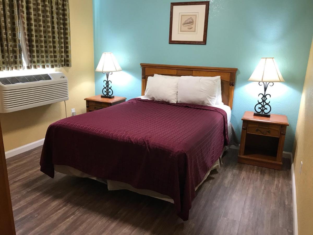 Motel Travelodge By Wyndham Seaworld 2*