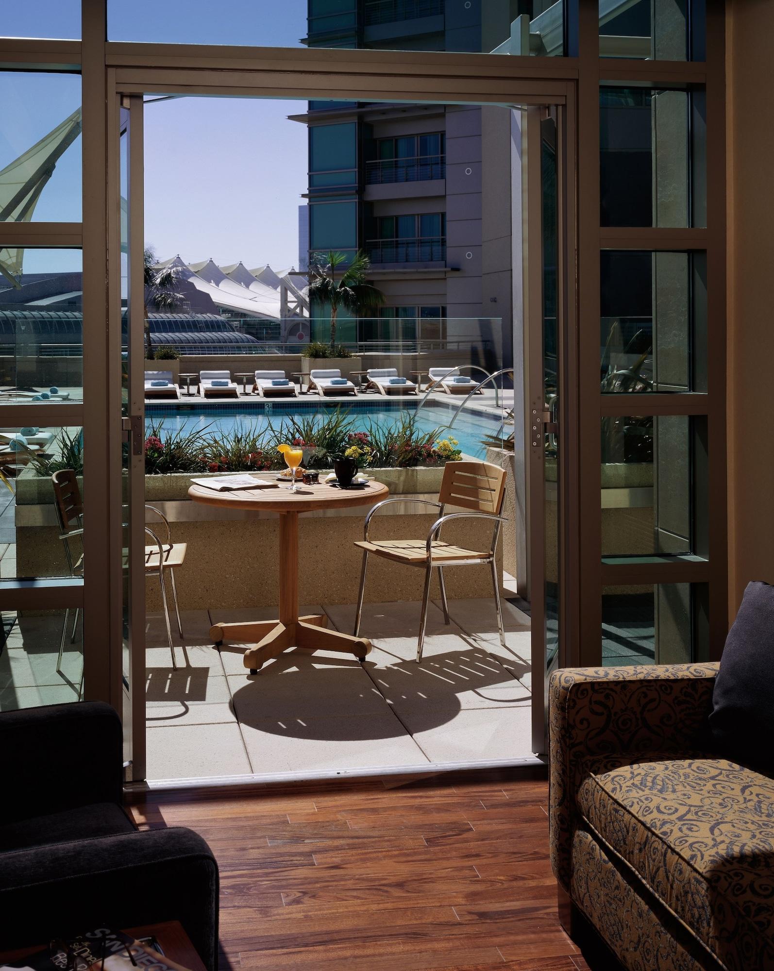 Hotel Omni At The Ballpark 4*