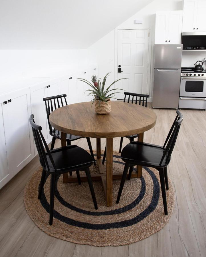 Elegant, Beautiful, Modern, King Bed Holiday home San Diego