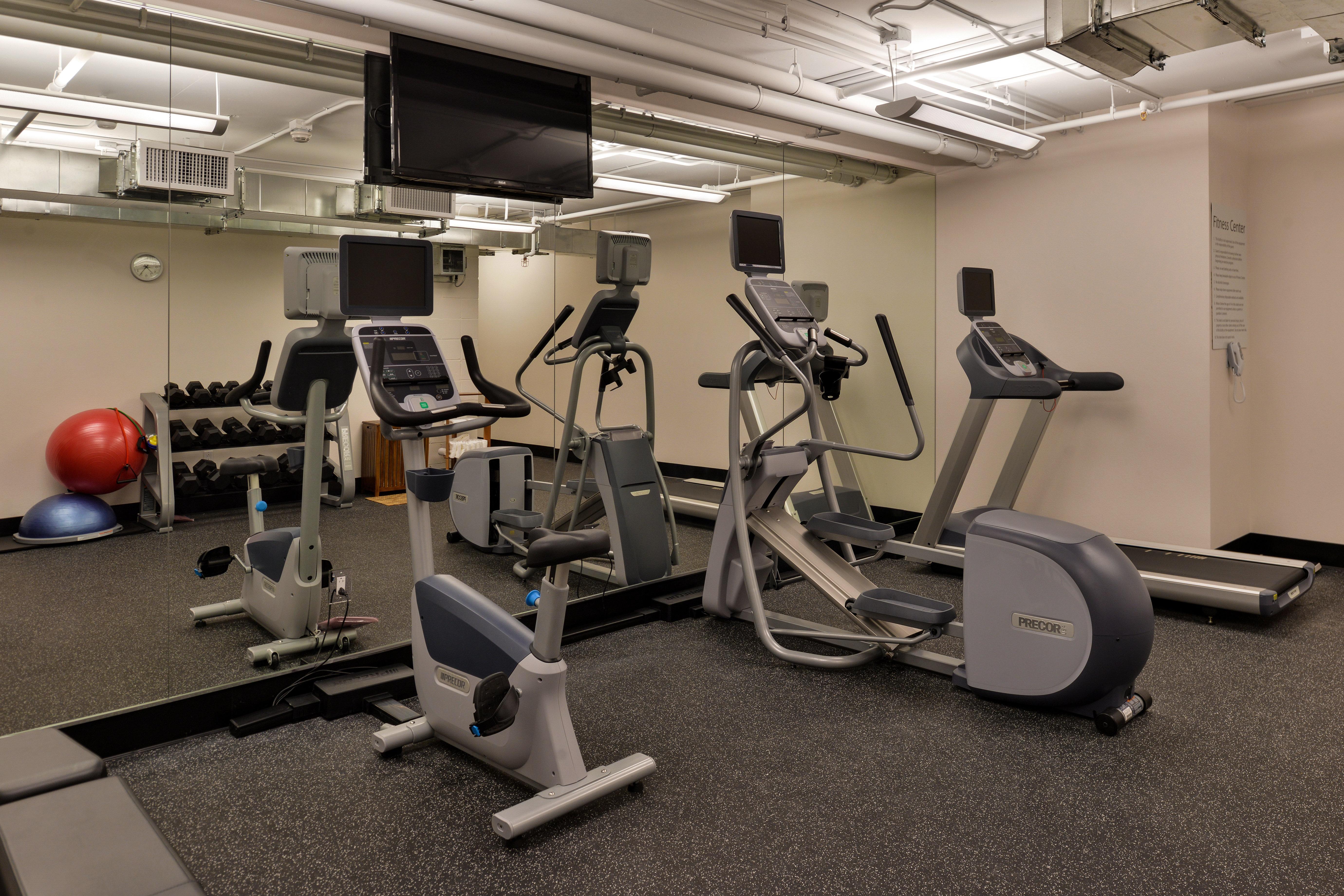 Hotel Express & - Mission Valley By Ihg San Diego