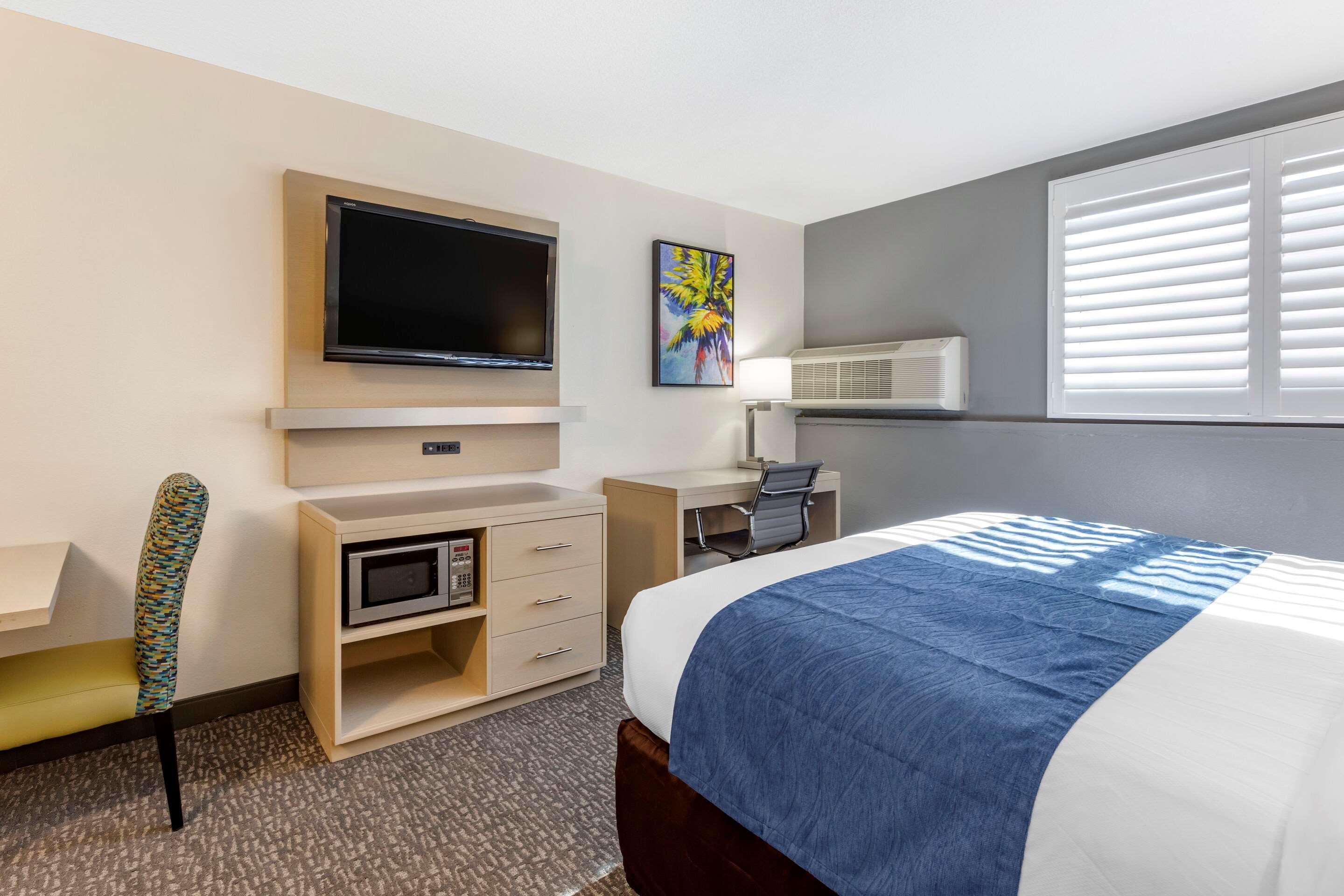 Inn Comfort Miramar 3*