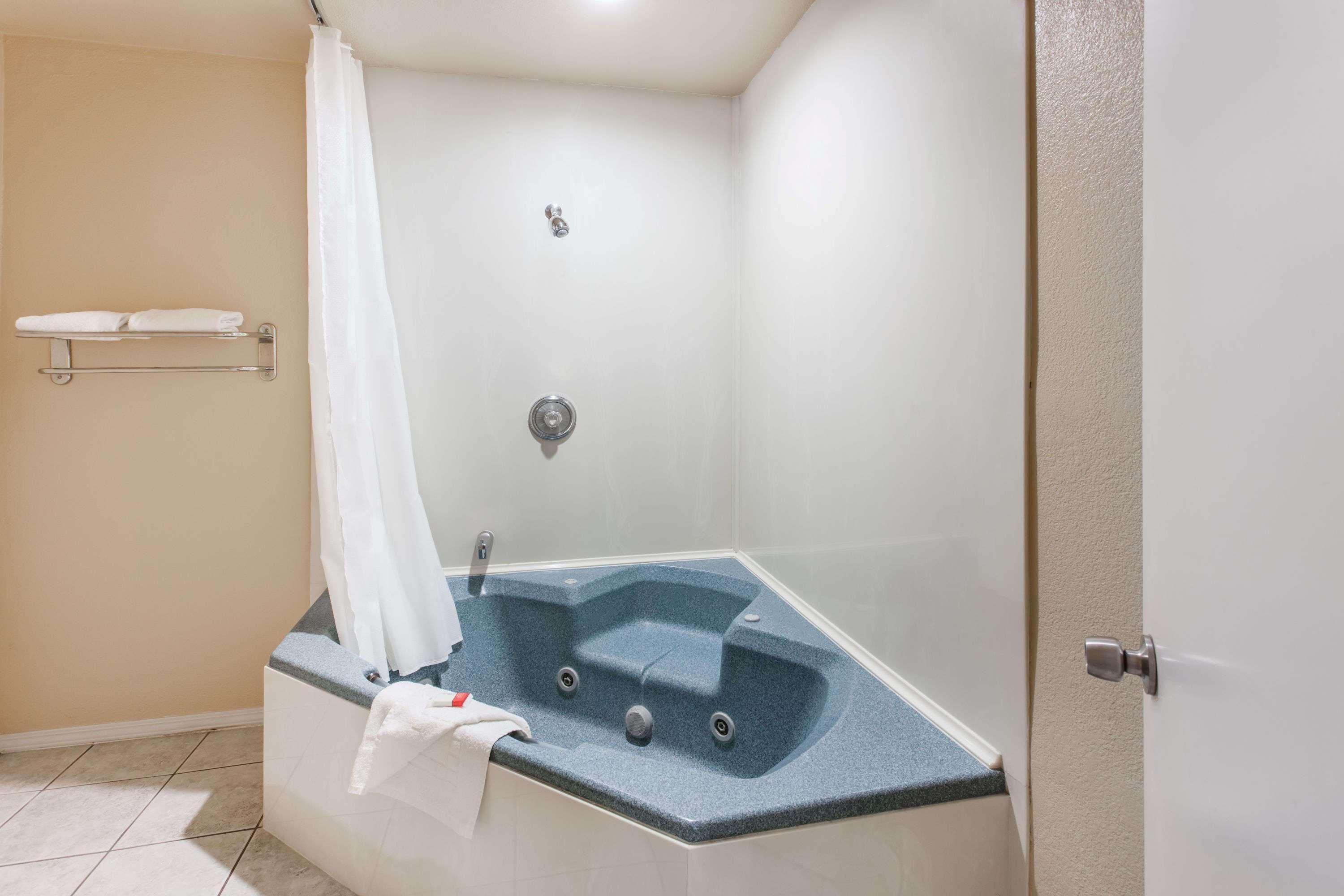 Travelodge By Wyndham Seaworld Motel 2*