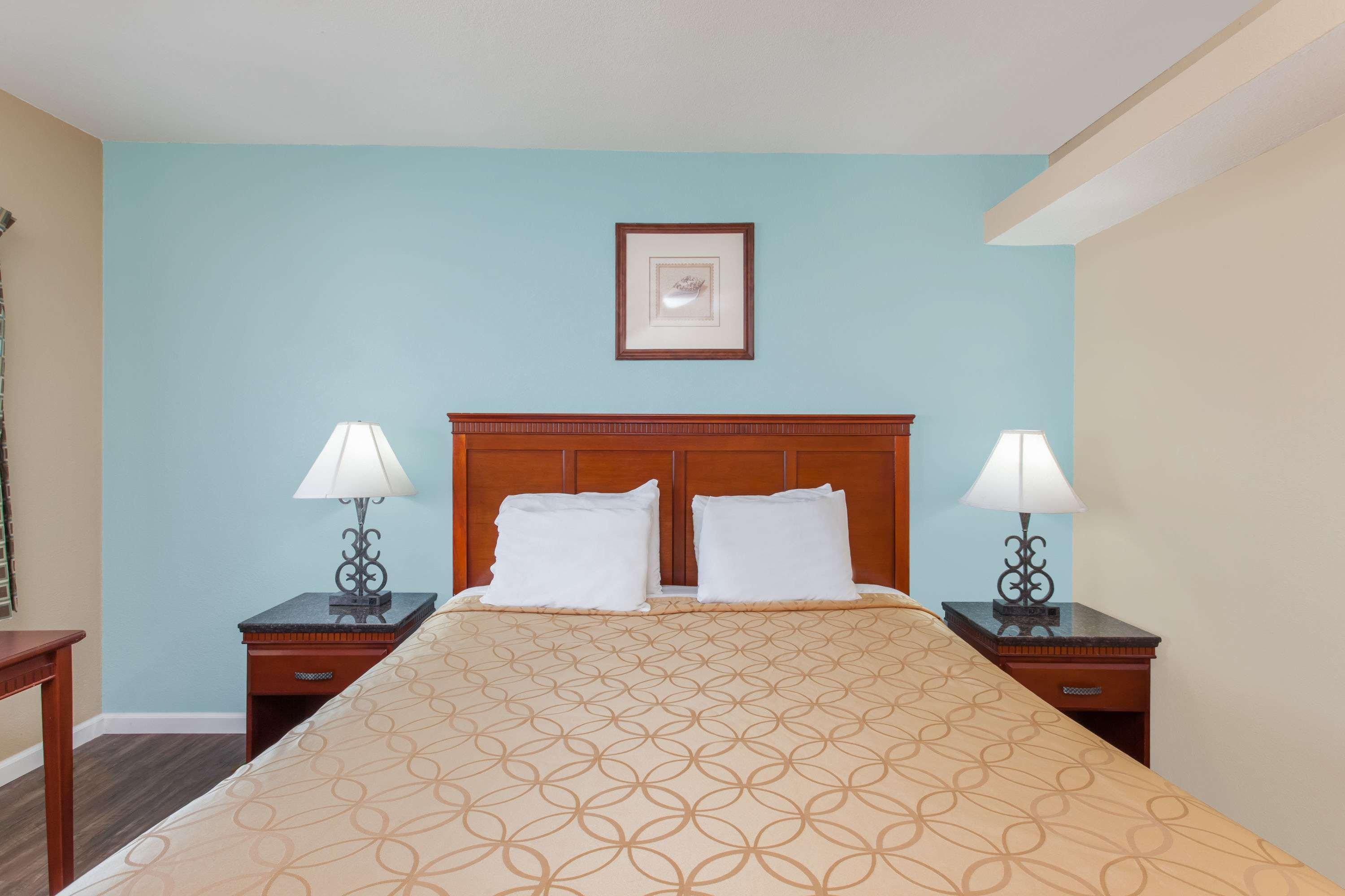 Travelodge By Wyndham Seaworld Motel 2*