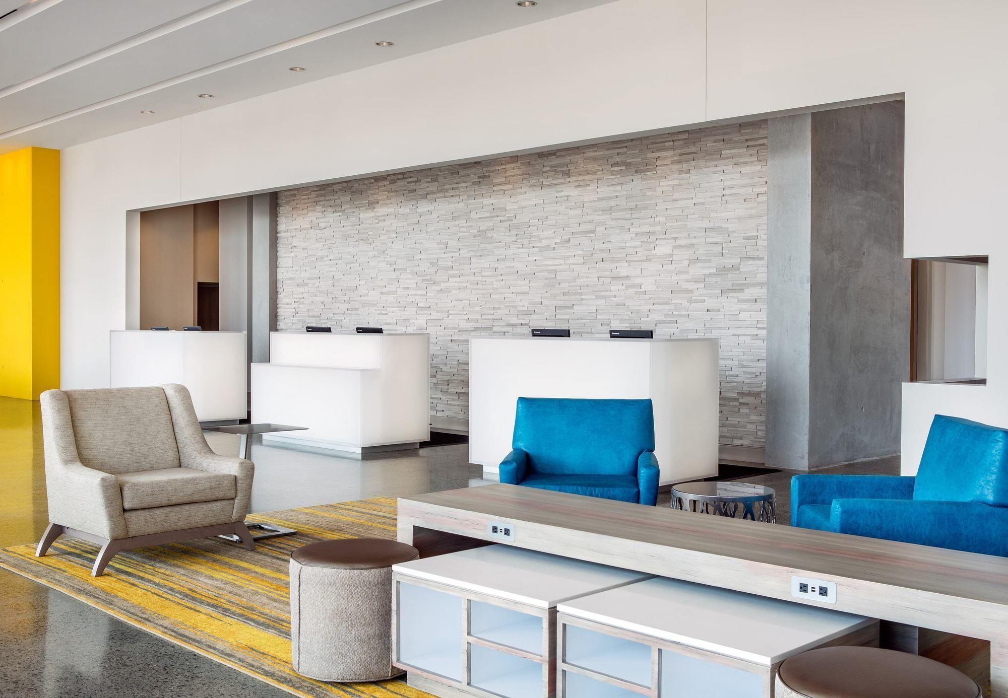 By Marriott Downtown/bayfront Hotel