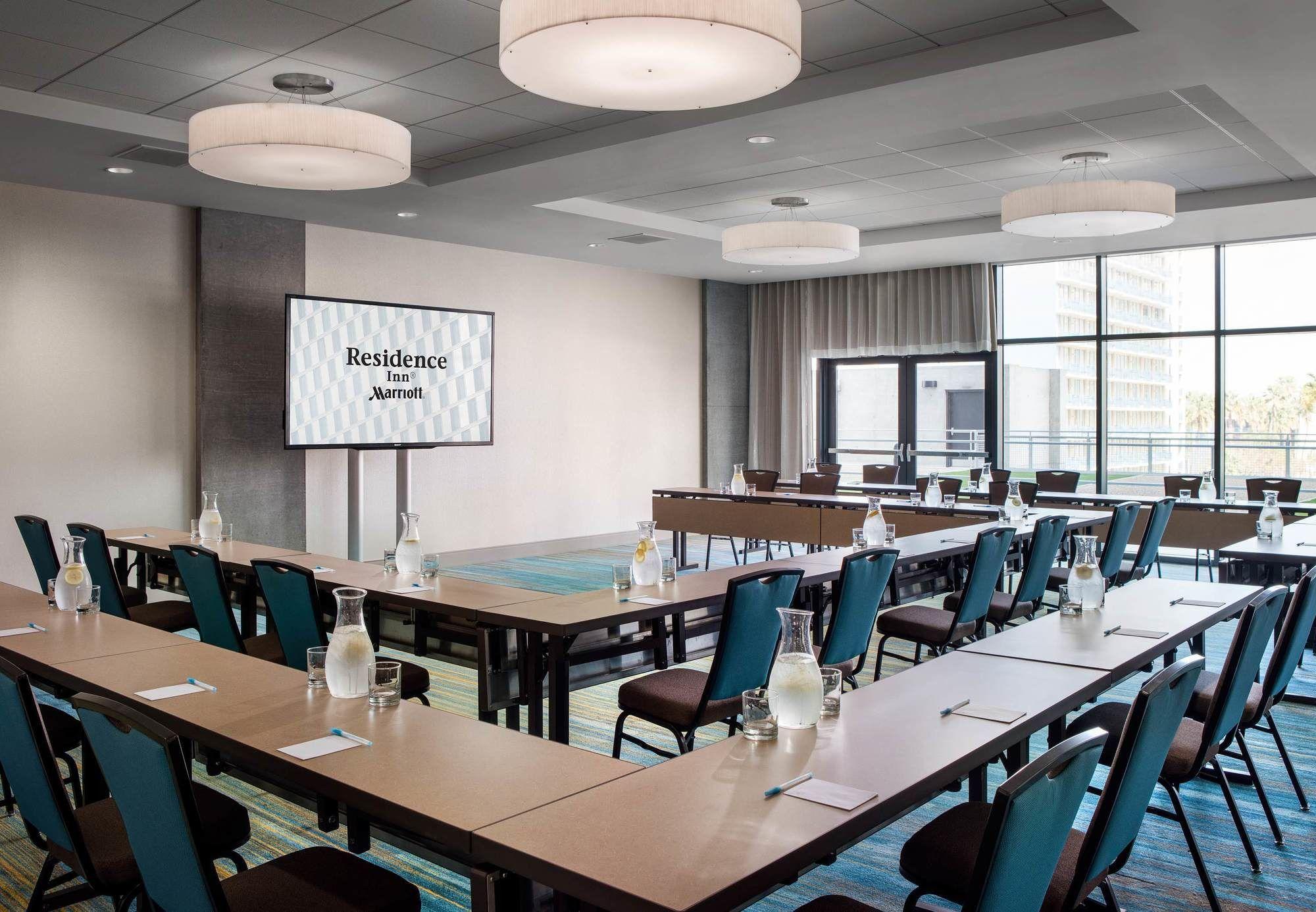 By Marriott Downtown/bayfront Hotel San Diego