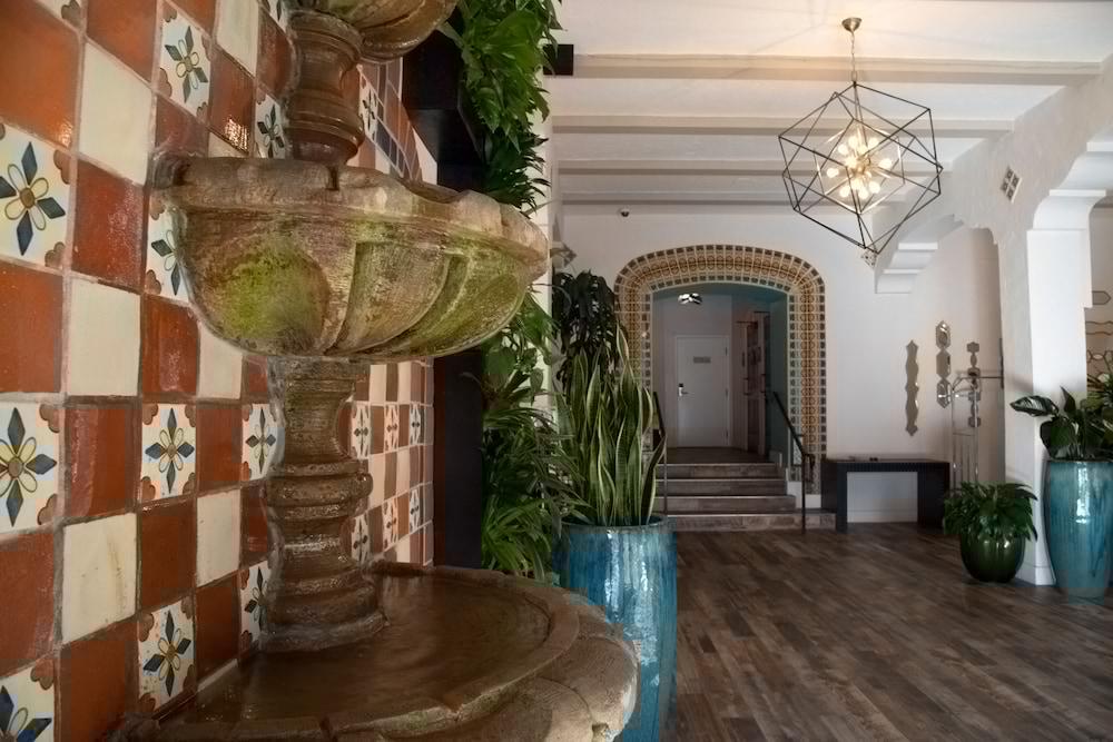 El Cordova Inn