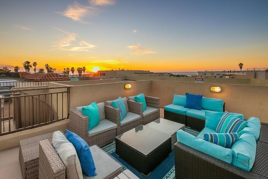 Stunning South Mission With Private Rooftop & Ocean Views! Holiday home *