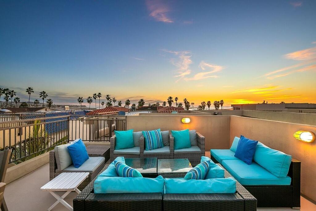 Stunning South Mission With Private Rooftop & Ocean Views! *