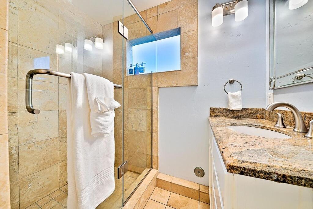 Stunning South Mission With Private Rooftop & Ocean Views!