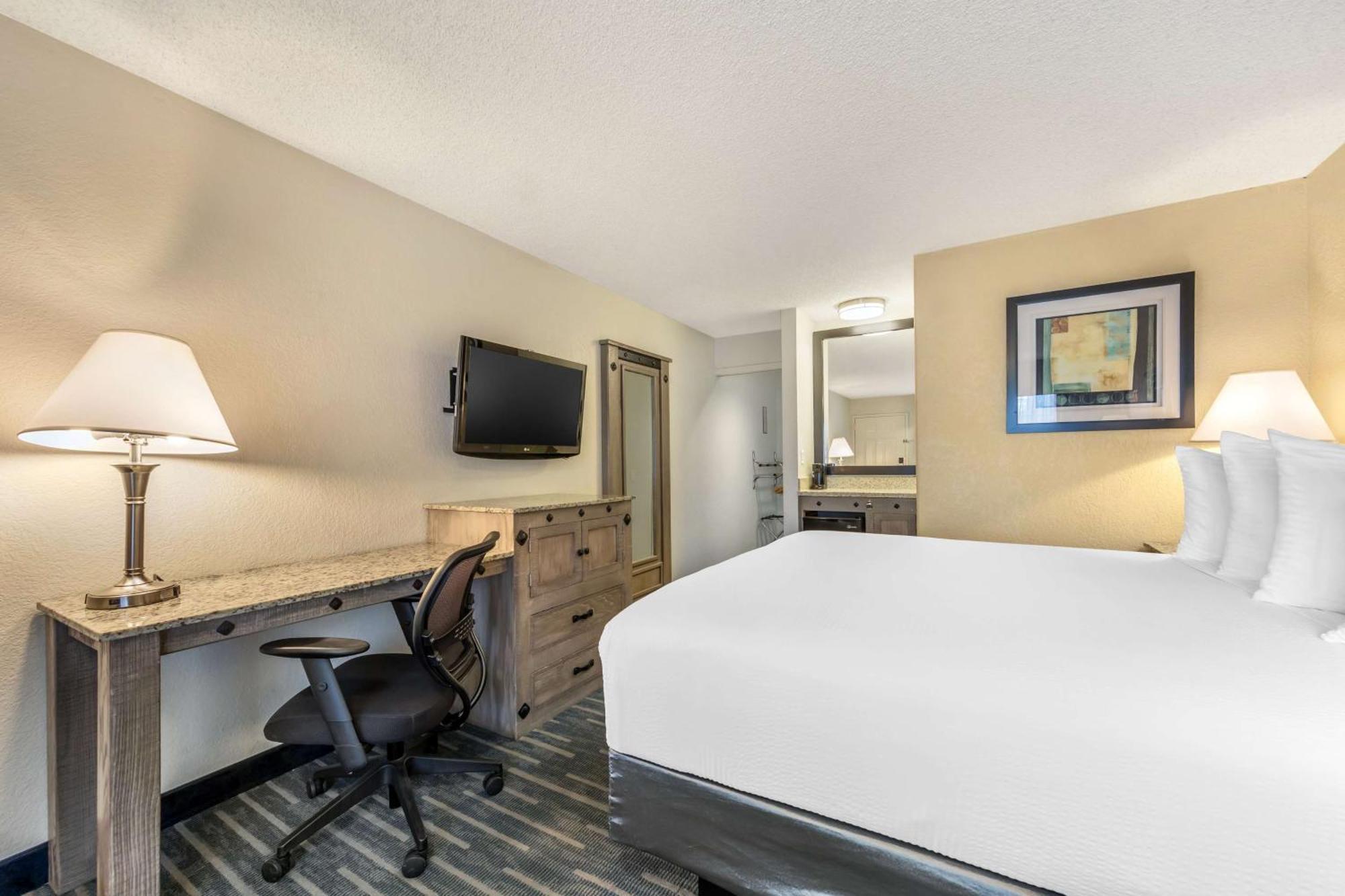 Best Western Americana Hotel 3*