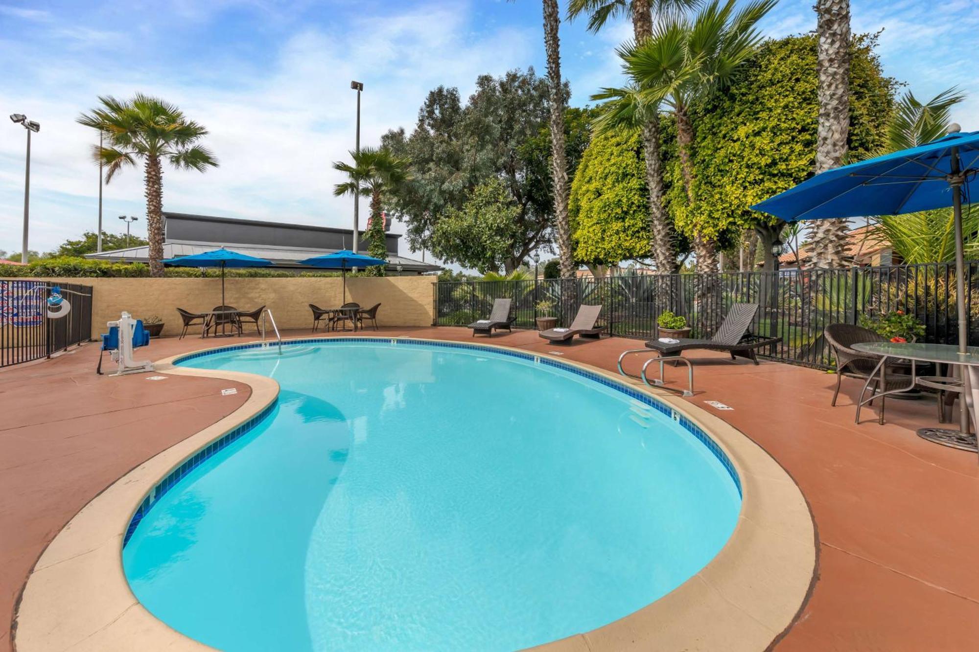 Best Western Americana Hotel 3*