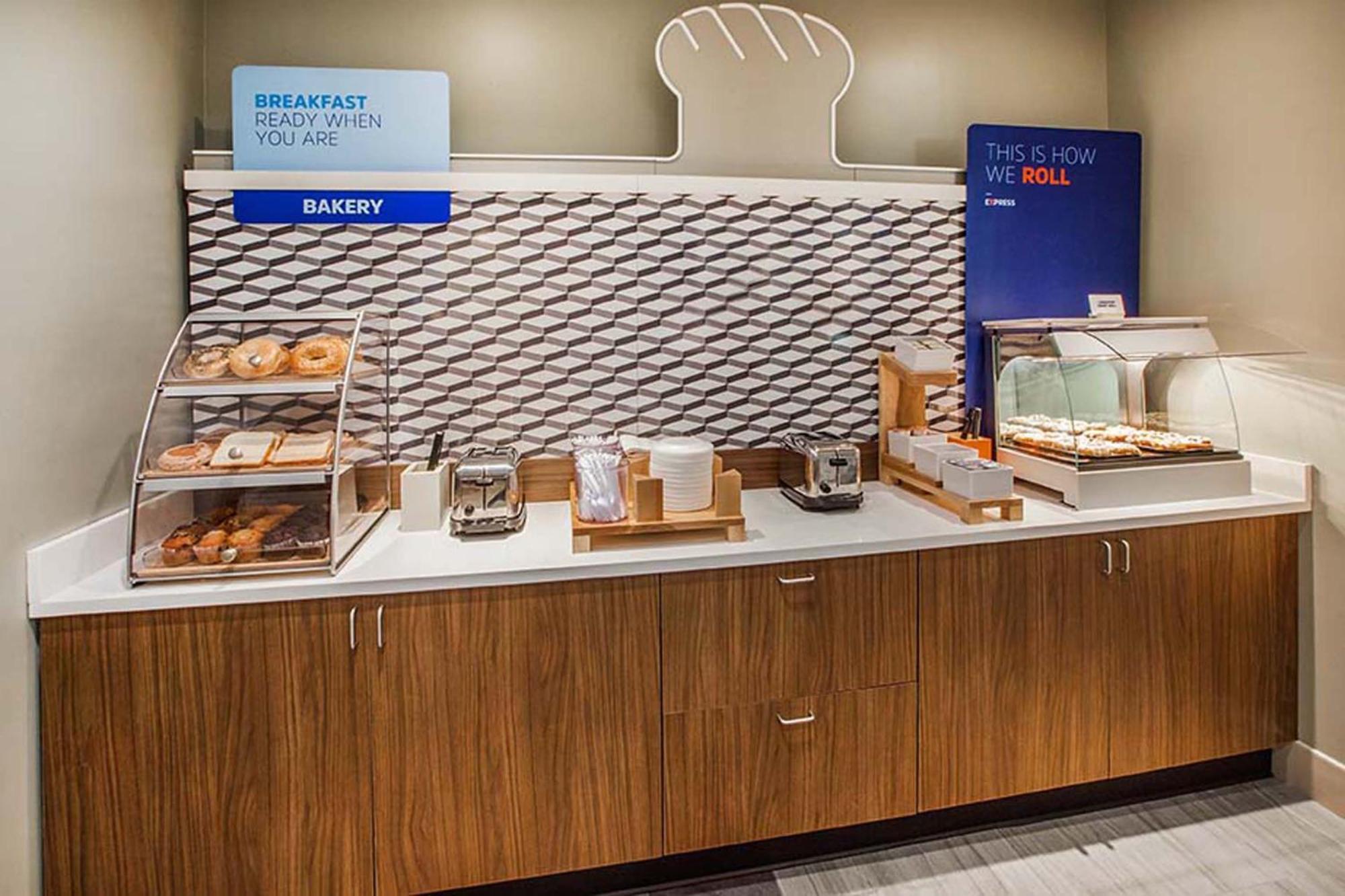 Hotel Holiday Express Mira Mesa By Ihg 2*