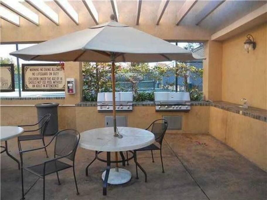 Venetian First Floor One Bedroom Luxury La Jolla, Spa, Pool, Gym