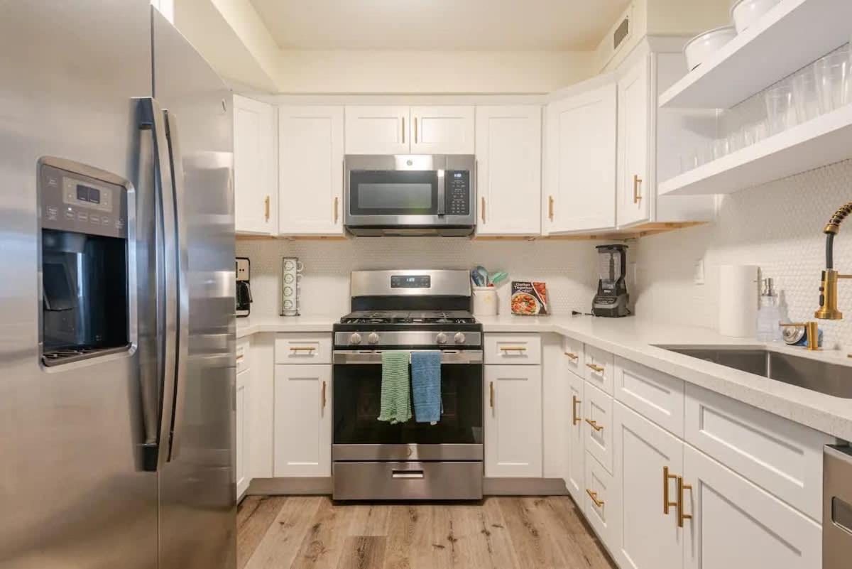 Living With Pool & Tennis Minutes To Del Mar Beaches Holiday home San Diego