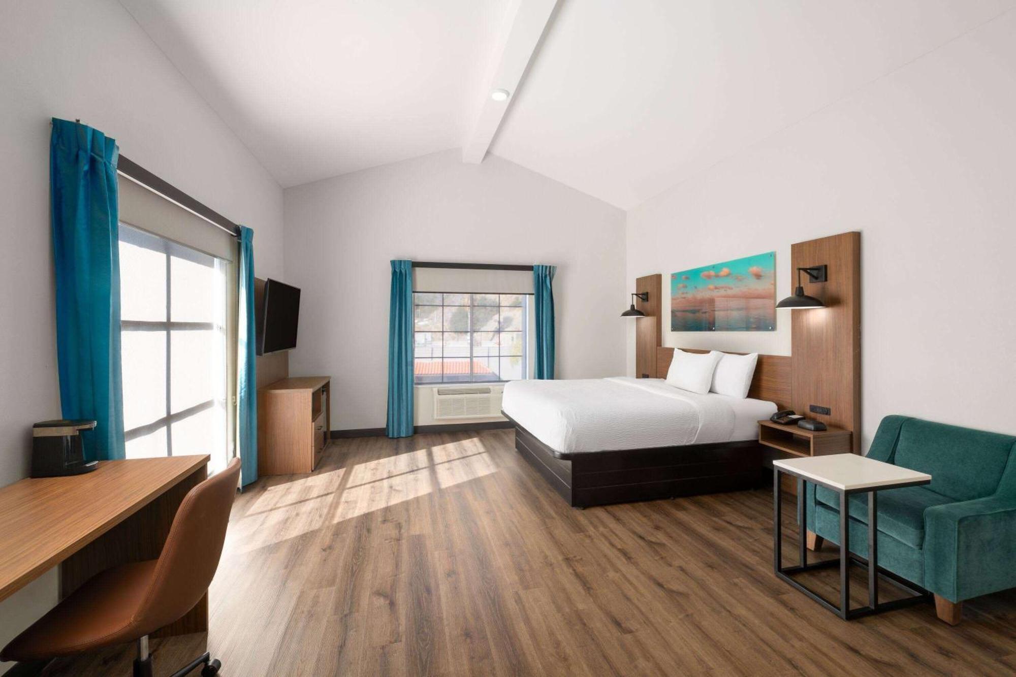 La Quinta By Wyndham - Miramar Hotel