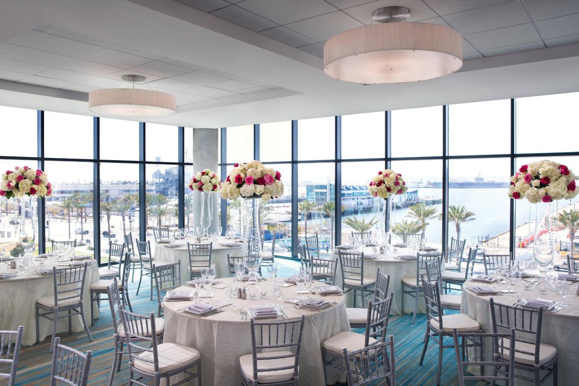 By Marriott Downtown/bayfront 3* San Diego
