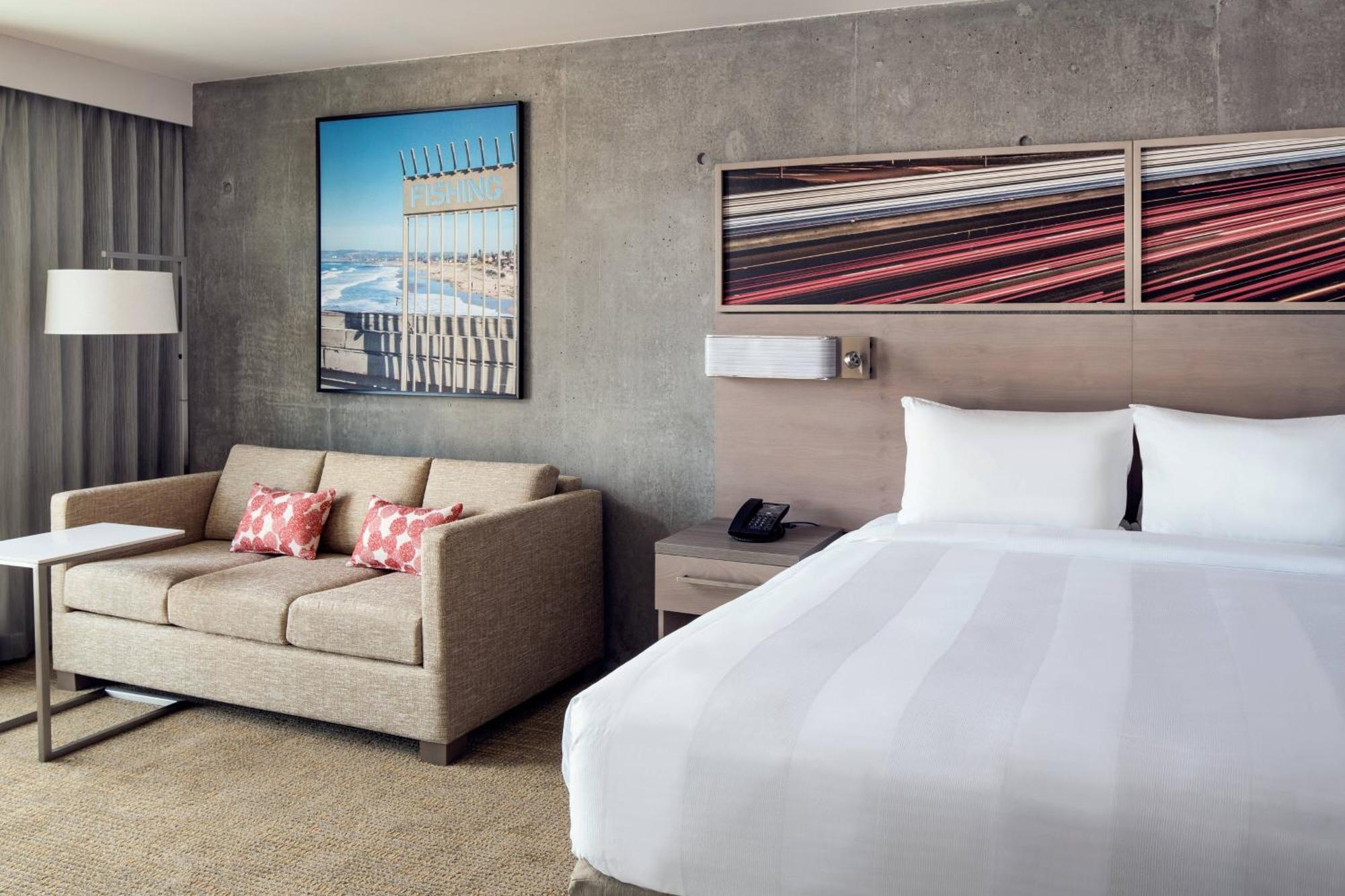 Hotel By Marriott Downtown/bayfront San Diego