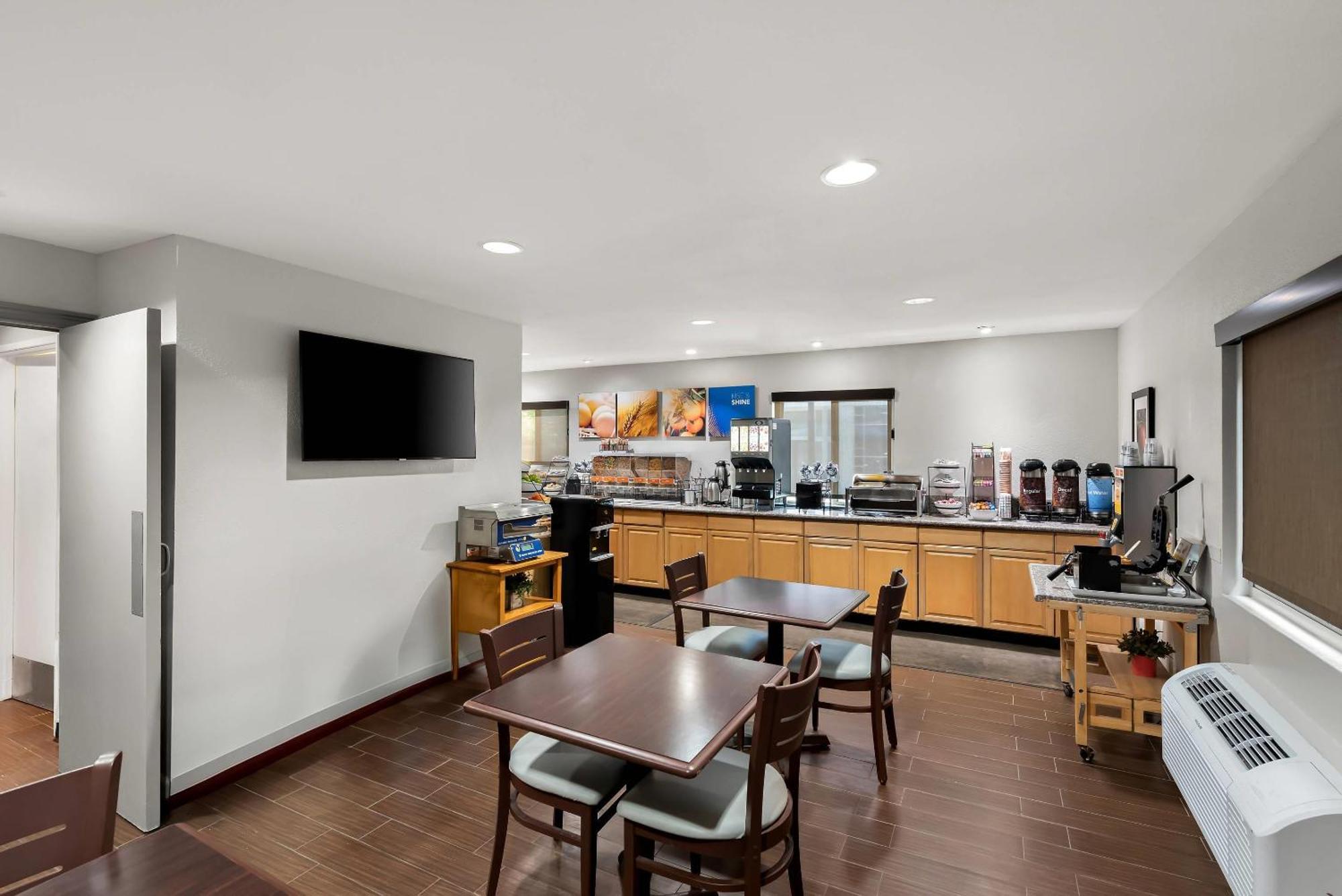 Inn Comfort Gaslamp Convention Center 3*