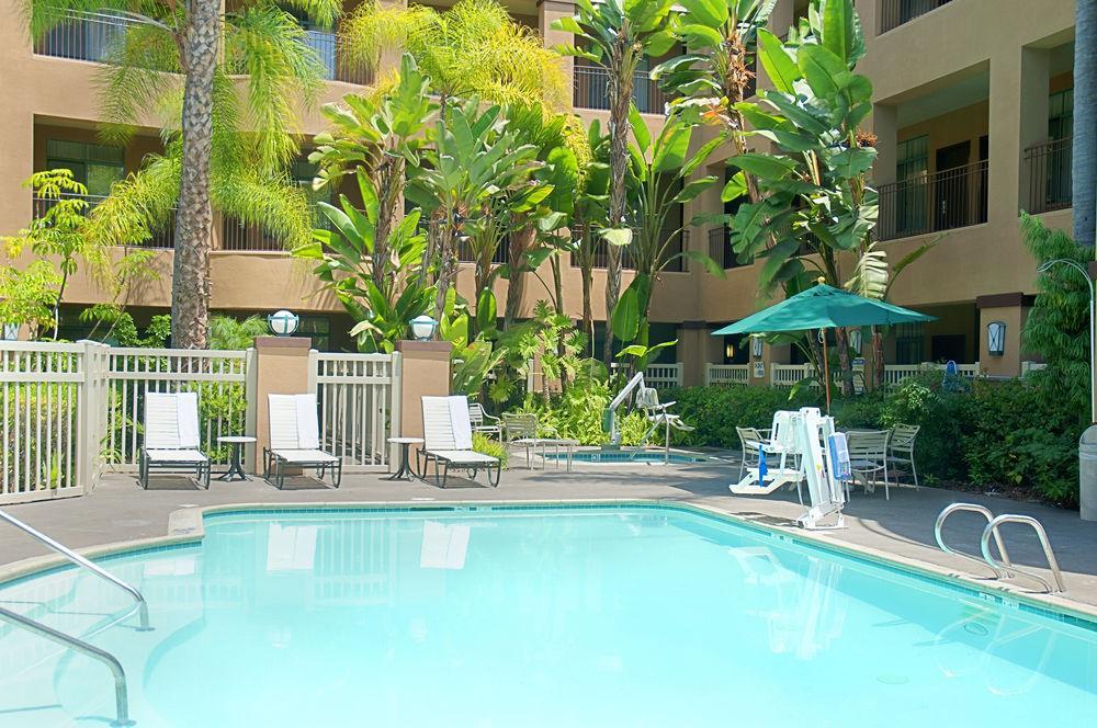 Hotel Ramada By Wyndham 2*