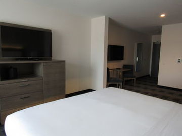 Express & - Mission Valley By Ihg Hotel