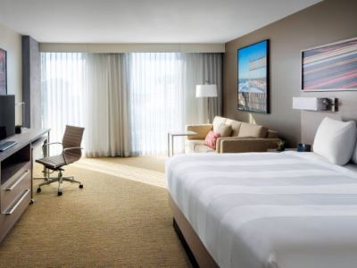 Hotel By Marriott Downtown/bayfront