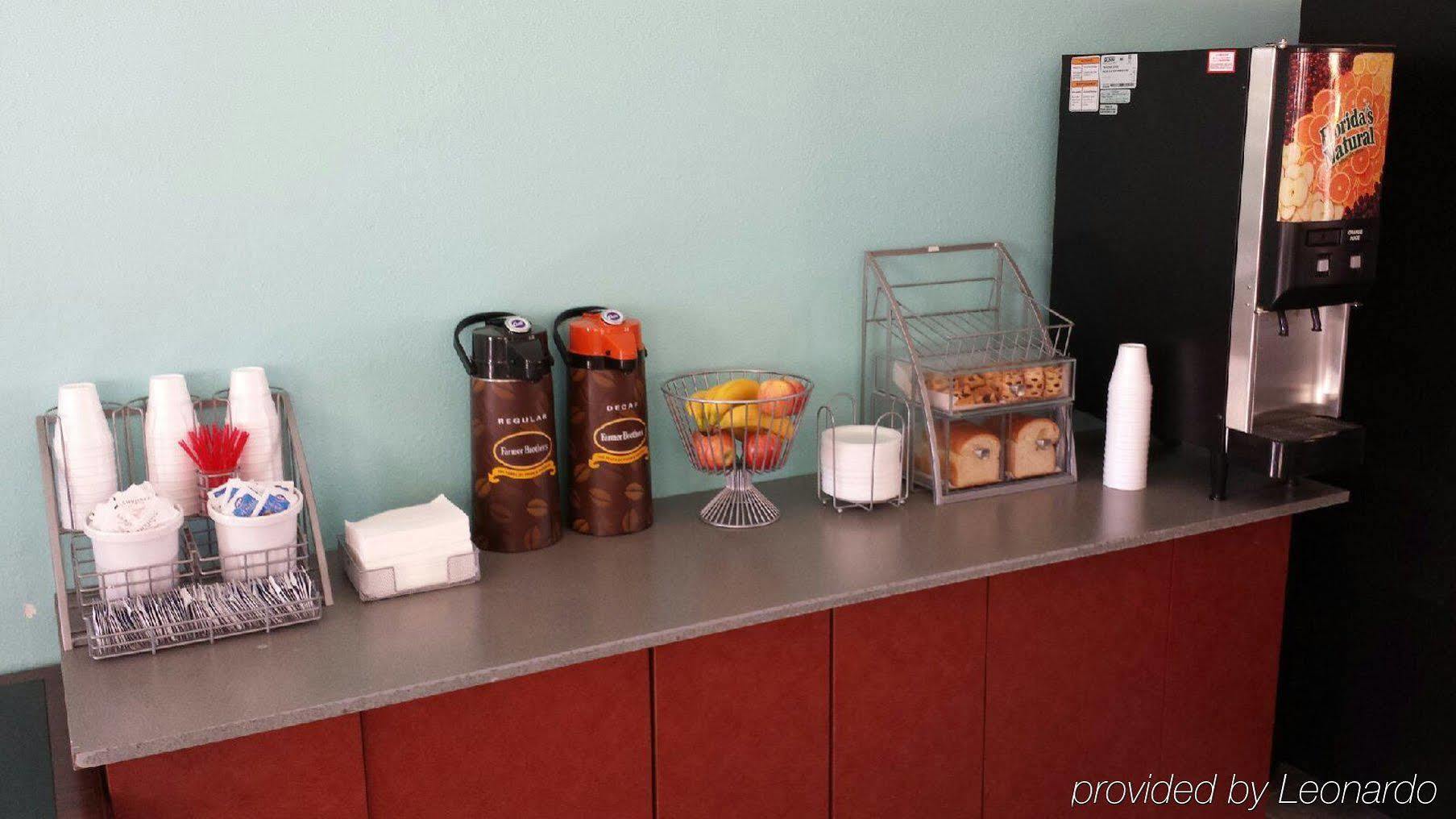 Motel Travelodge By Wyndham Seaworld San Diego