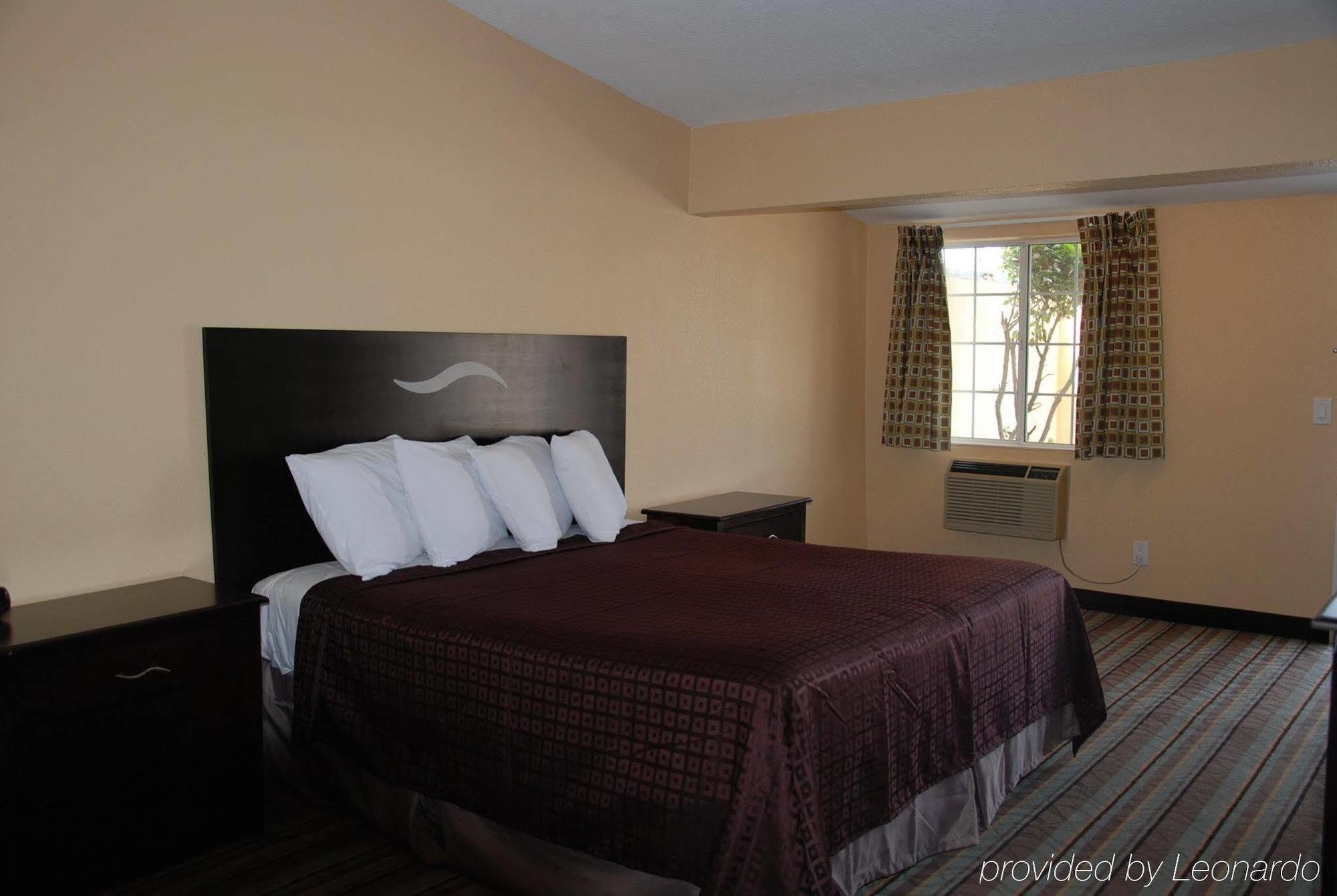 Travelodge By Wyndham Seaworld Motel 2*