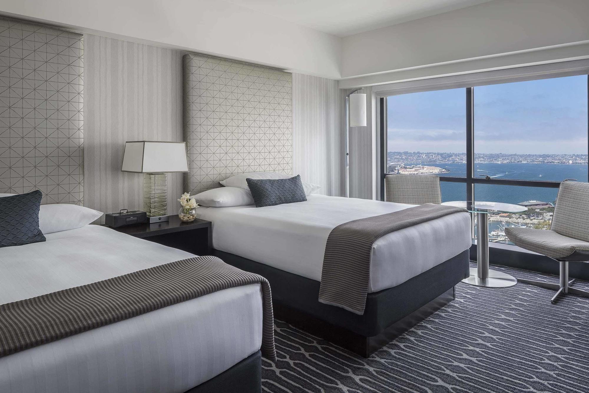 Manchester Grand Hyatt Hotel 4*