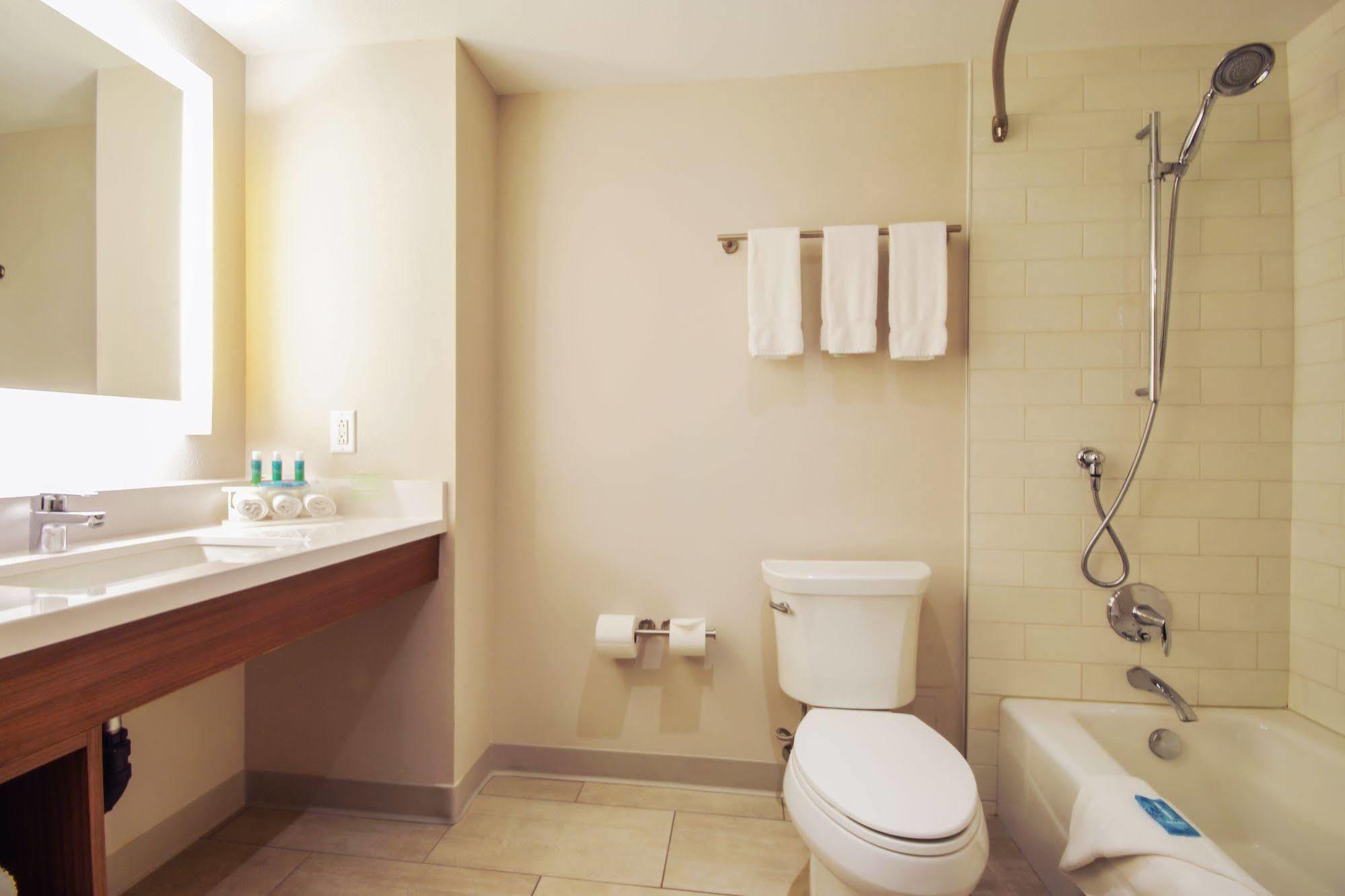 Hotel Holiday Express Mira Mesa By Ihg