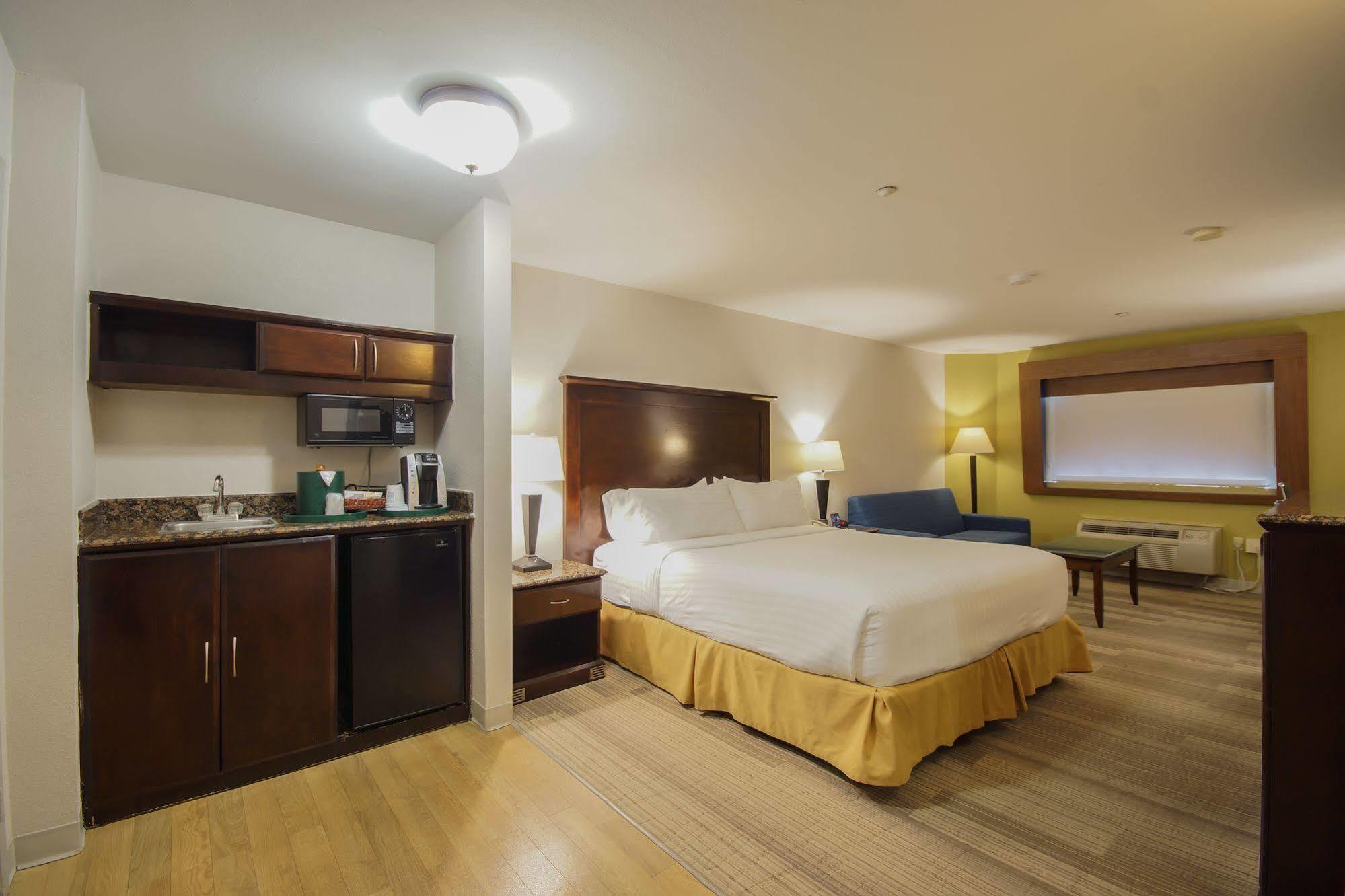Holiday Express Mira Mesa By Ihg Hotel 2*