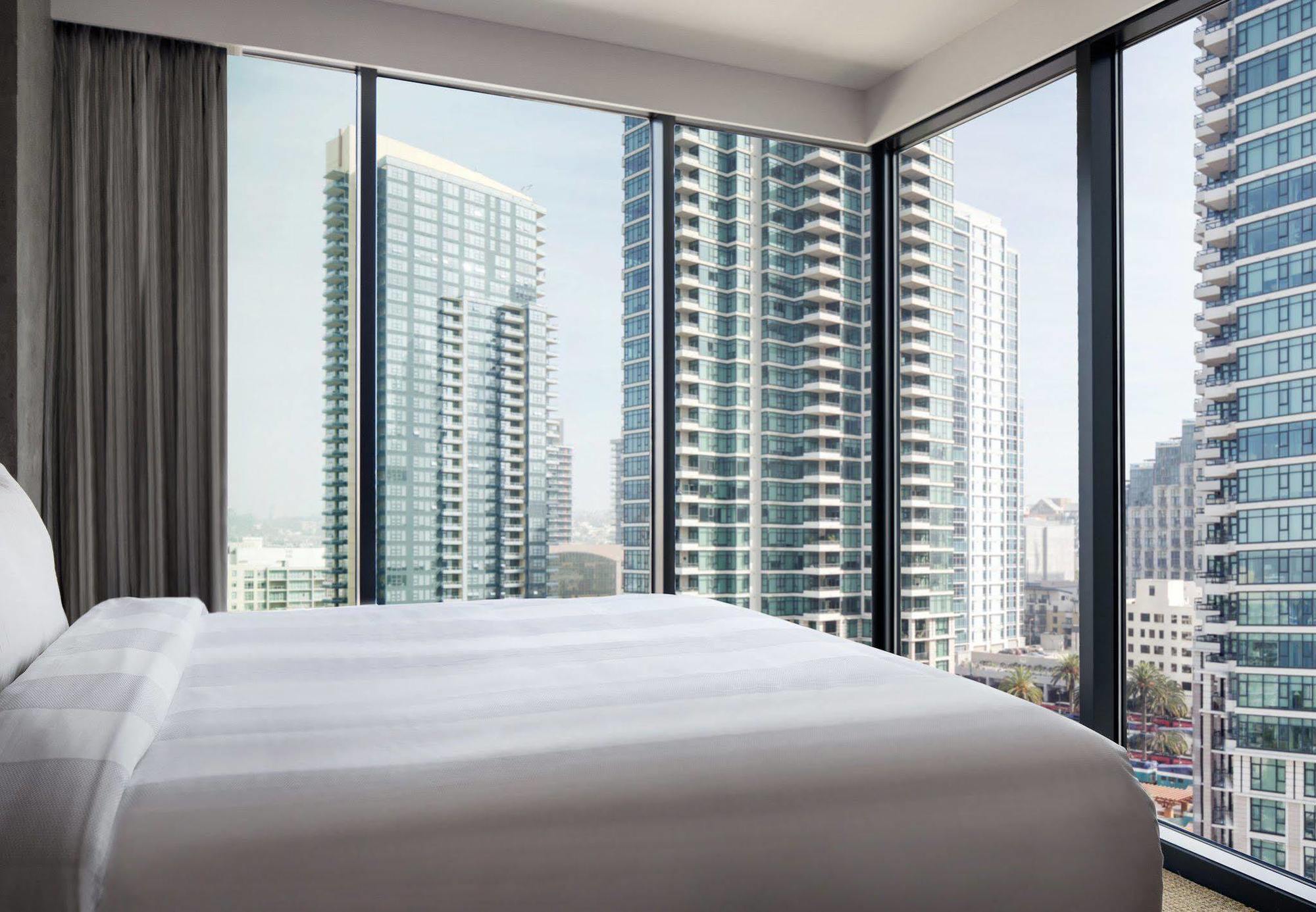 By Marriott Downtown/bayfront Hotel