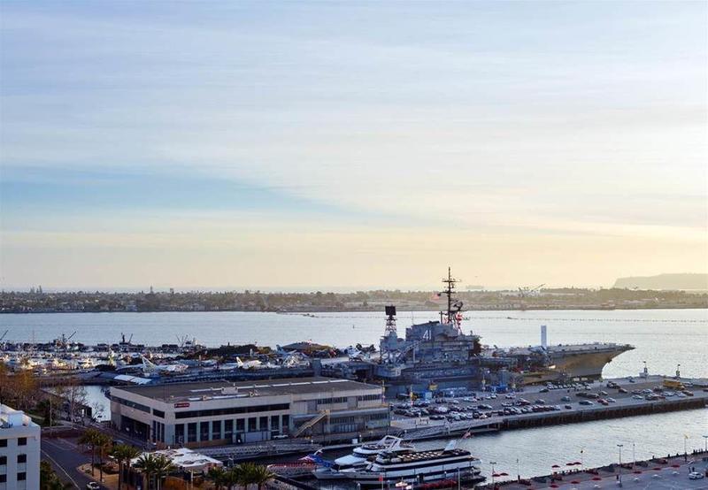 Hotel By Marriott Downtown/bayfront