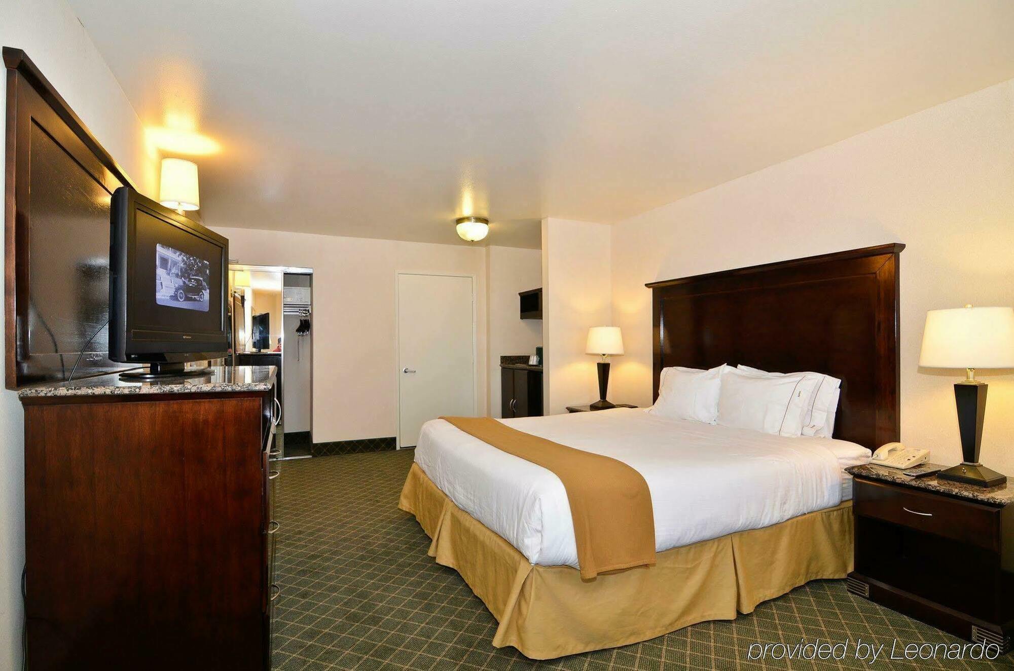 Holiday Express Mira Mesa By Ihg Hotel