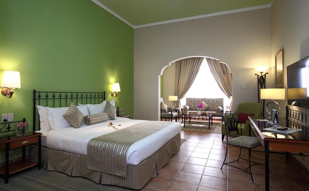 Humphreys Half Moon Hotel