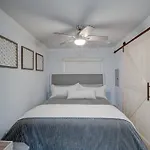 Relaxing Resort Stay Less Than 3 Mi To La Jolla Shores!
