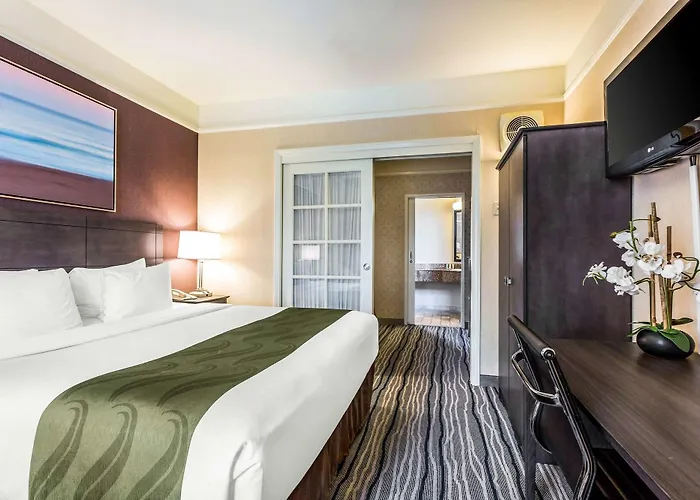 Ramada Suites By Wyndham San Diego