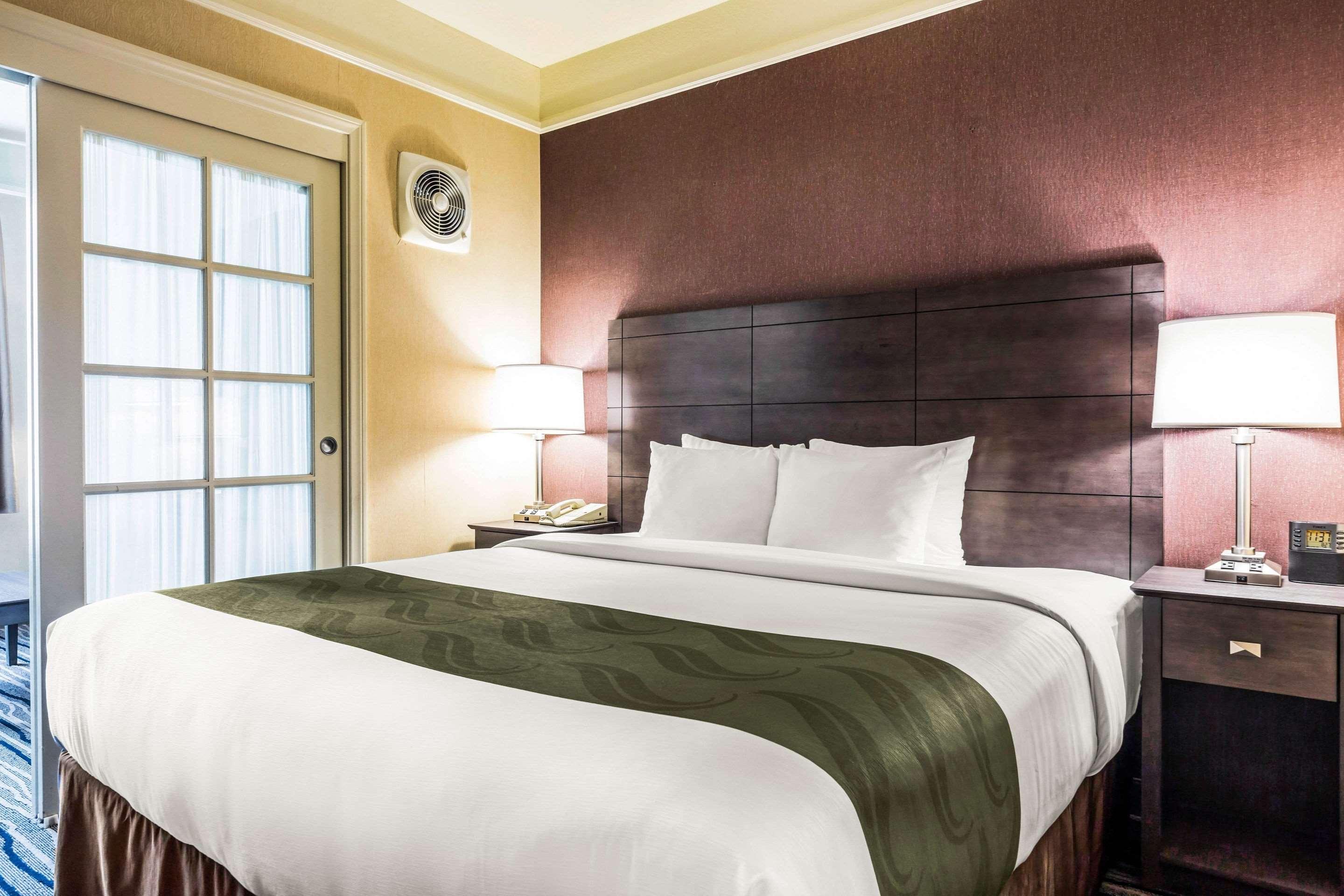 Ramada By Wyndham Hotel San Diego