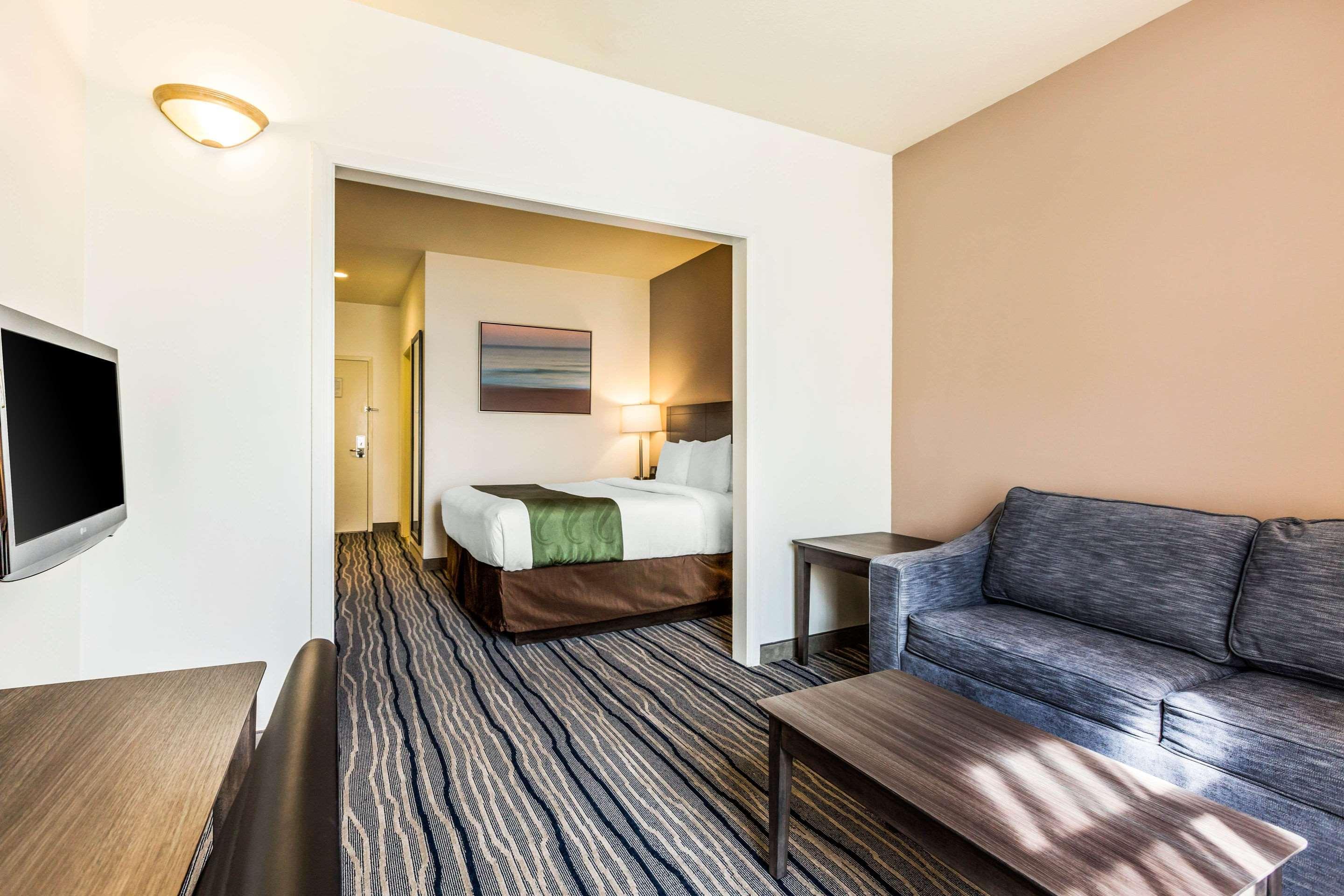 Ramada By Wyndham 2*