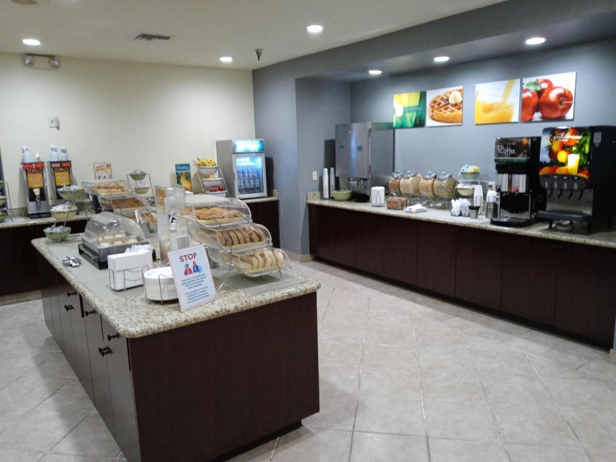 Ramada By Wyndham Hotel San Diego