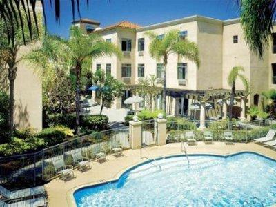 Hotel Ramada By Wyndham 2*