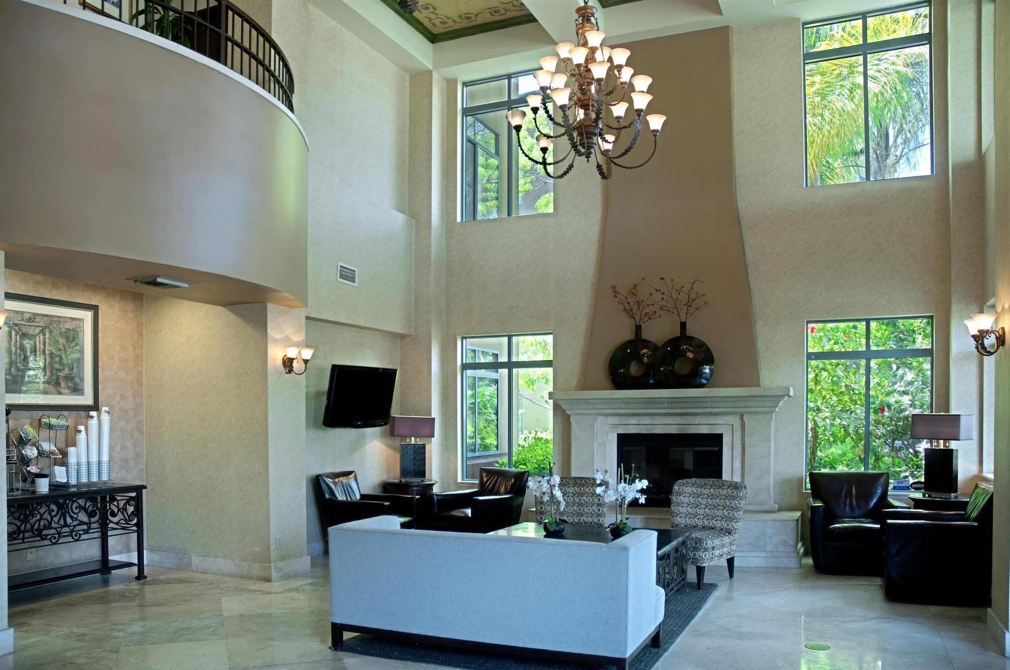 Hotel Ramada By Wyndham San Diego