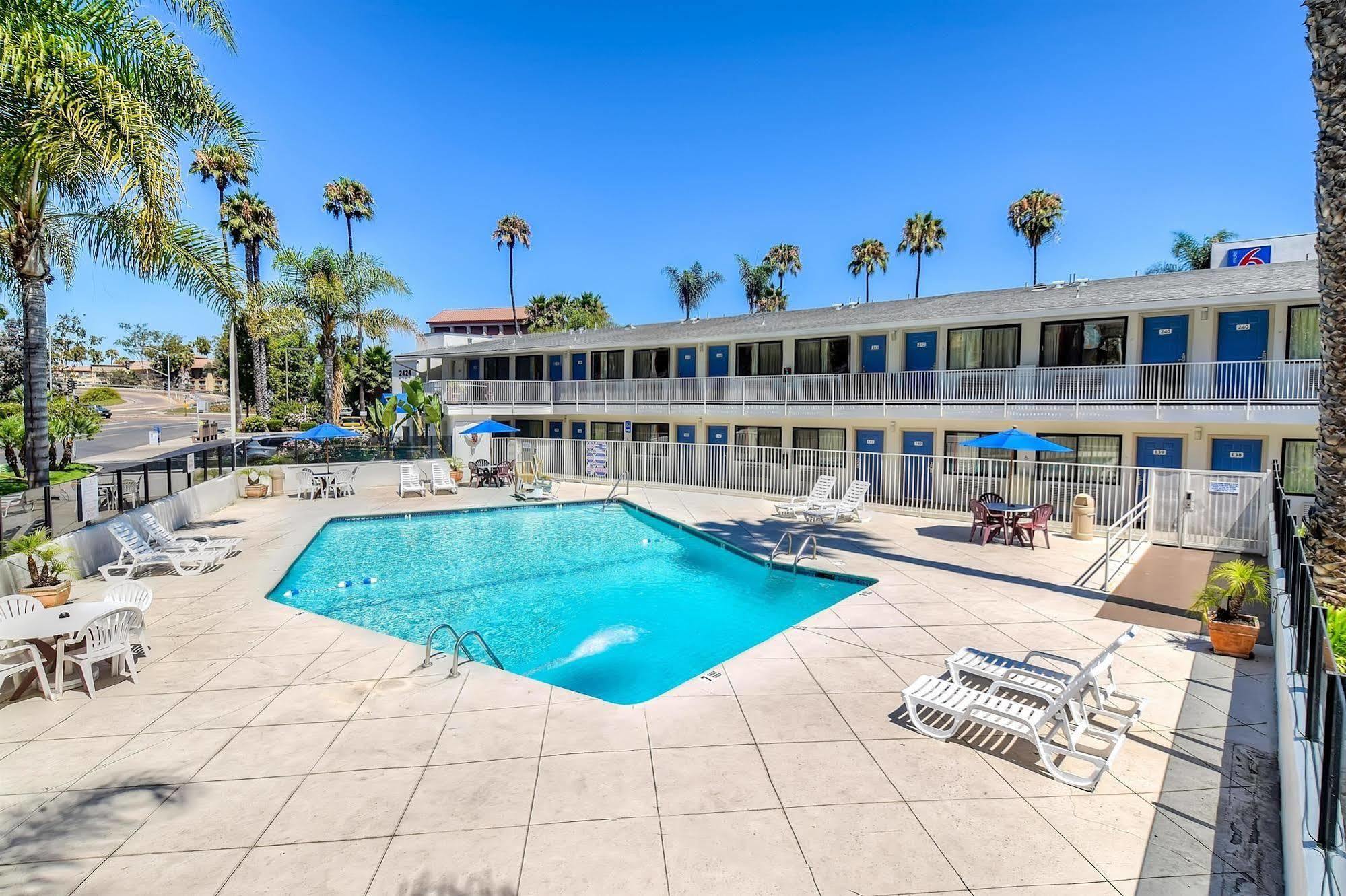 6-san Diego, Ca - Circle - Mission Valley 2*